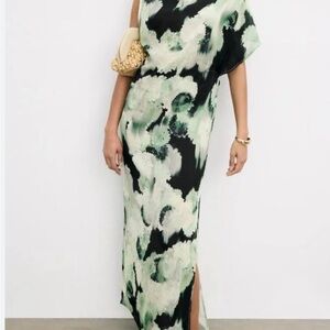 Elegant Green and Black Women's Dress